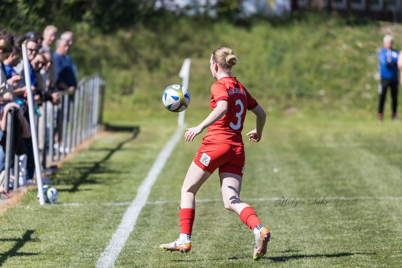 Bild 215 - F TSV Zarpen - Holstein Kiel II : Ergebnis: 2:6